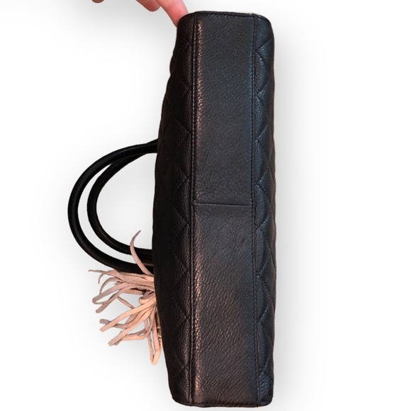 Calvin Klein quilted leather tote - Picture 6 of 14